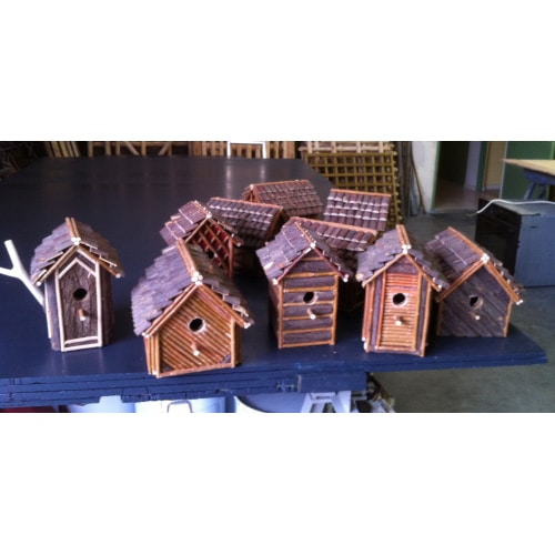 Ets Leneindre Décorations cabane oiseaux châtaignier mésanges
